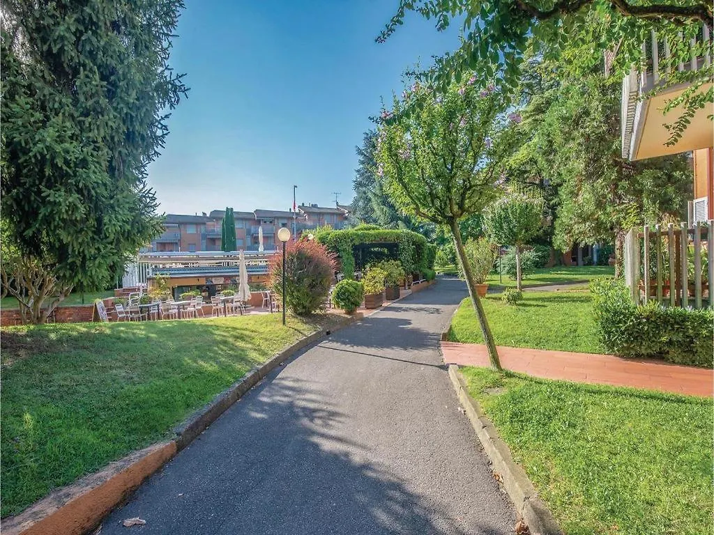 Premium Apartments Peschiera Peschiera del Garda 0*,  Italy