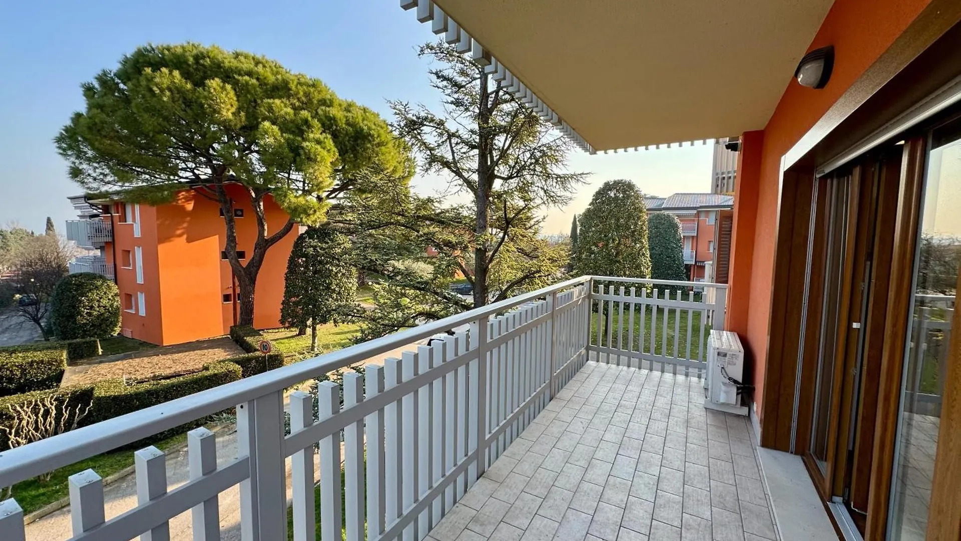 Premium Apartments Peschiera Peschiera del Garda Italy
