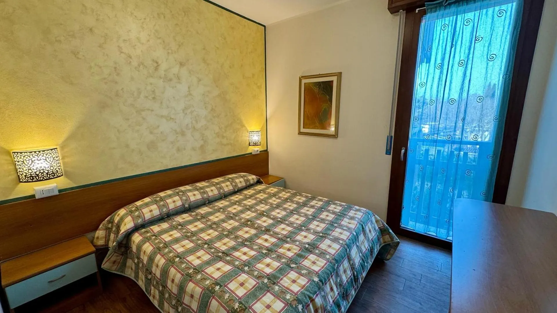 Premium Apartments Peschiera Peschiera del Garda 0*,