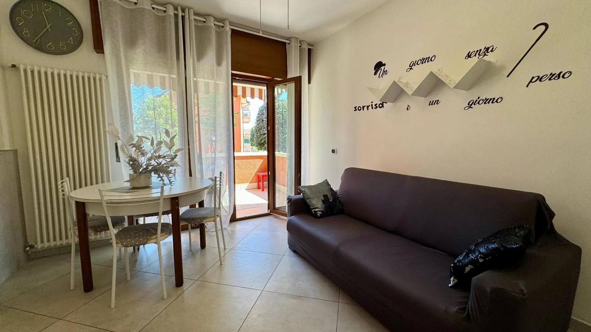 Premium Apartments Peschiera Peschiera del Garda 0*,  Italy